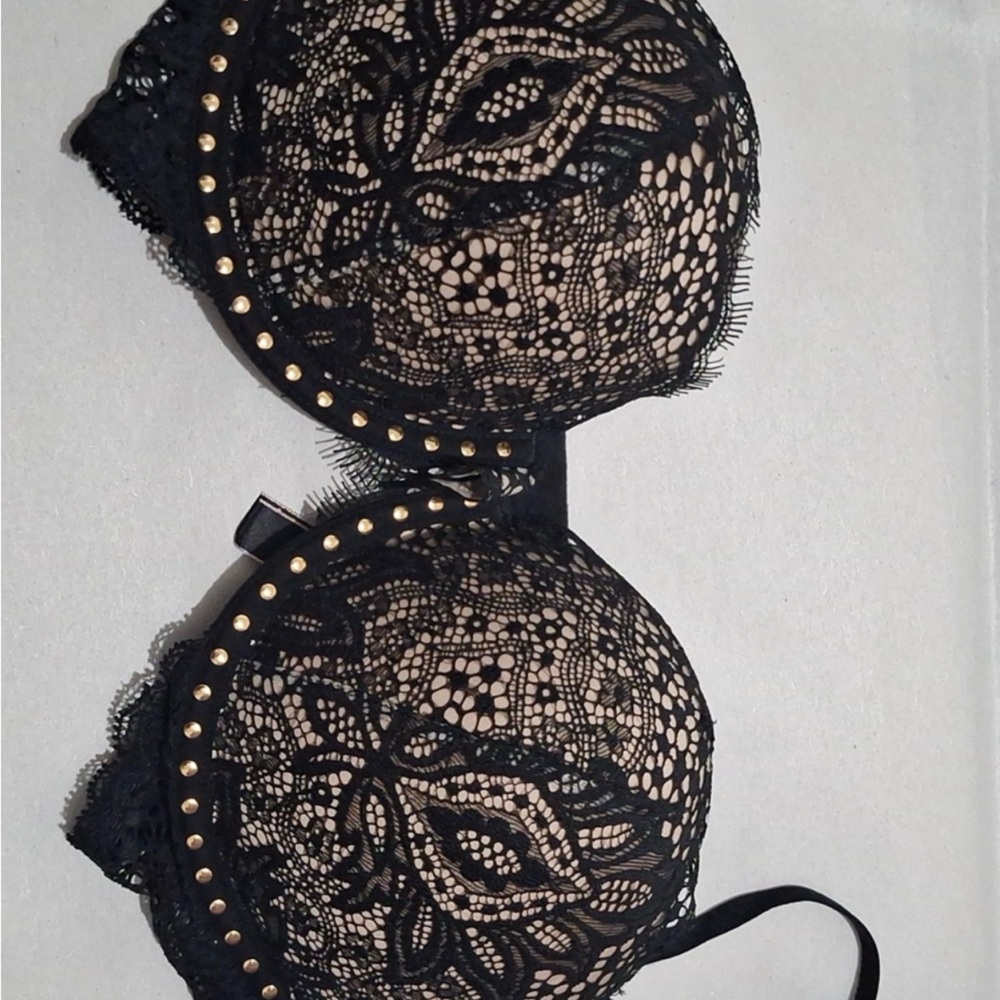 Victoria Secret Bombshell Padded Bra